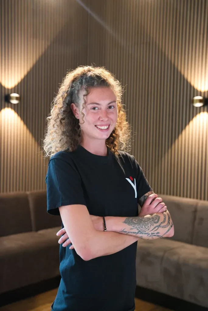 Kim Pflüger – Servicemitarbeiterin bei Y.OUR Event & Catering
